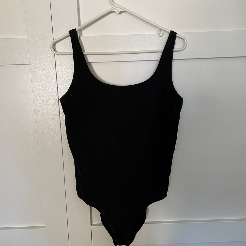 Everlane Bodysuit Size L - worn once!